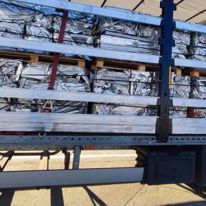 Deşeuri din aluminiu, oprite la Petea. Peste 48 de tone, în două mijloace de transport