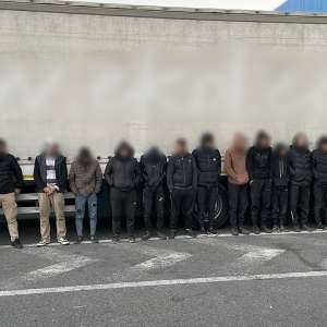 34 de migranți ascunși în mijloace de transport,  depistați în acest sfârșit de săptămână