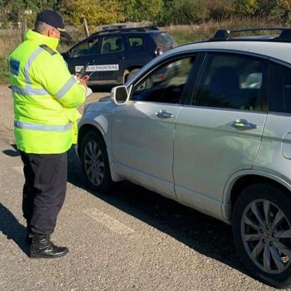 Depistat la volan, dar fără permis de conducere
