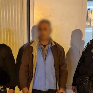 Ascunşi în portbagaj şi în compartimentele pentru marfă, 20 de cetăţeni străini intenţionau să ajungă, ilegal, în vestul Europei