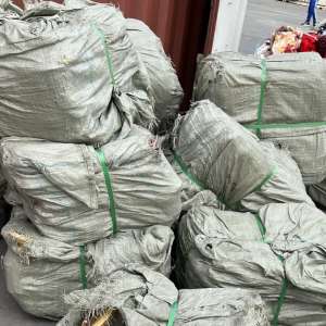 Bunuri introduse în țară prin folosirea de acte nereale,  în valoare de 50.000 lei, depistate în Portul Constanța