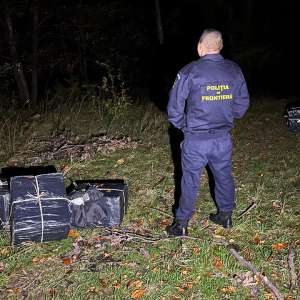 Focuri de armă în cadrul unei acțiuni de contrabandă și țigări în valoare de 70.000 lei confiscate în apropierea râului Tisa