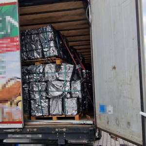 44 de tone deşeuri din aluminiu, oprite la intrarea în ţară, în PTF Petea