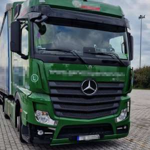 44 de tone deşeuri din aluminiu, oprite la intrarea în ţară, în PTF Petea