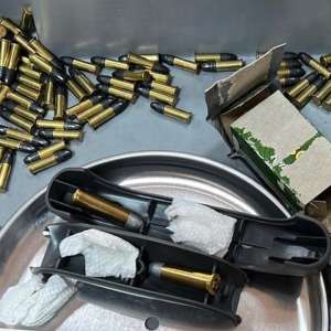 152 de cartuşe găsite ascunse într-un bagaj de cală, în PTF Aeroport Cluj-Napoca