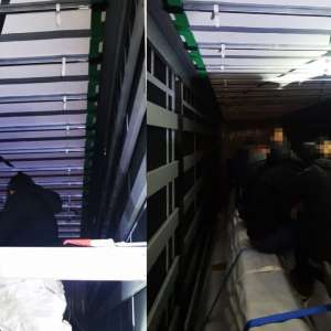 46 de cetățeni străini depistați în două TIR-uri de polițiștii de frontieră arădeni