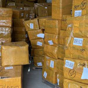 Bunuri susceptibile de a fi contrafăcute, în valoare de 4.000.000 lei, depistate în Portul Constanța