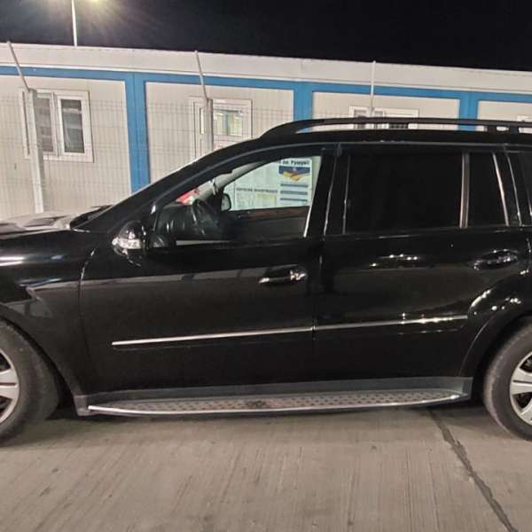 Autoturisme în valoare de 123.000 lei, căutate de autoritățile din Polonia și Slovacia, descoperite de poliţiştii de frontieră