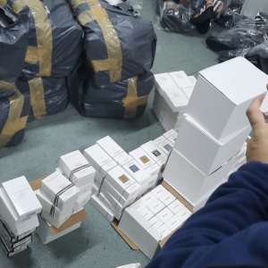 Bunuri contrafăcute, estimate la o valoare de peste 280.000 lei, descoperite la P.T.F Giurgiu