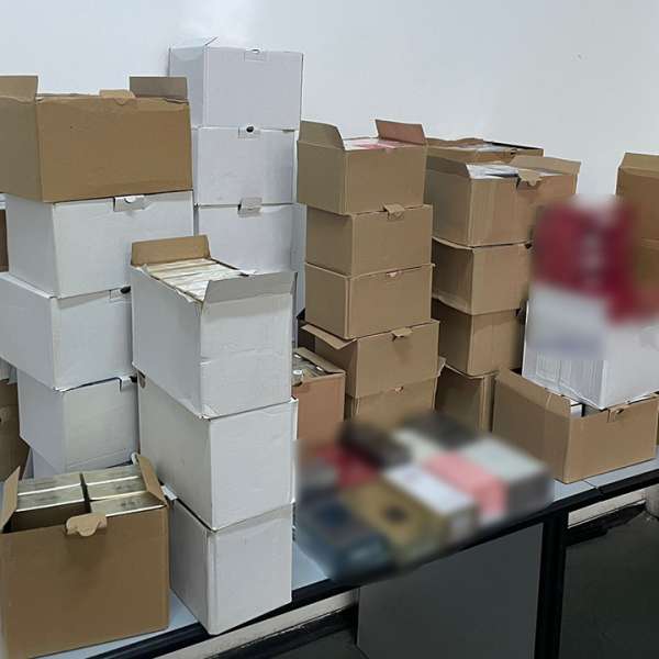 Bunuri contrafăcute, estimate la o valoare de peste 500.000 lei, descoperite la PTF Giurgiu
