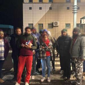 Cetățean sârb cercetat în stare de arest preventiv pentru trafic de migranți