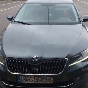 Skoda Superb furată din Germania, descoperită la Albița