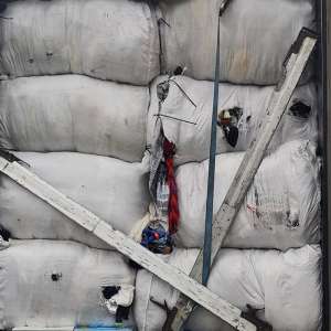 Peste 35.500 de kg de deşeuri, oprite la intrarea în ţară