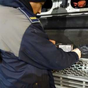 Peste 21.000 de țigarete descoperite ascunse   într-un ansamblu rutier în P.T.F. Calafat