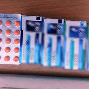 Substanţe anabolizante și băuturi alcoolice oprite la intrarea în ţară