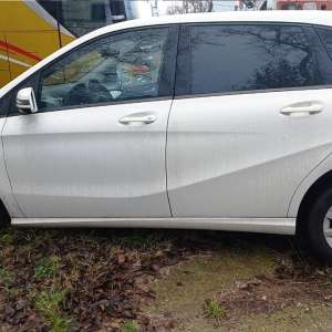 Mercedes Benz semnalat furat din Germania, descoperit la Albița