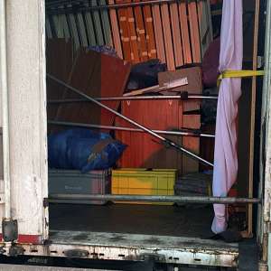 Peste 25 de tone de deşeuri oprite la Borș II