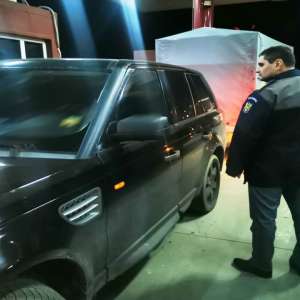 Conducea un ansamblu rutier, fără să deţină acest drept