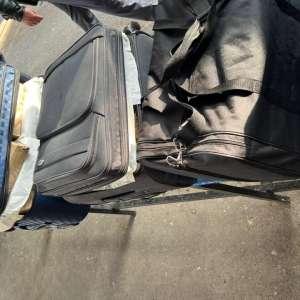 Cu documente fanteziste a pretins că este diplomat. Acum este cercetat pentru contrabandă