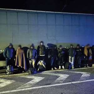 Cetățeni din Bangladesh, Eritreea, Sri Lanka şi Pakistan depistați în ultimele 24 de ore la frontiera cu Ungaria