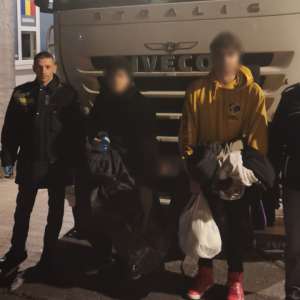 Patru cetățeni străini depistați de polițiștii de frontieră giurgiuveni în timp ce încercau să intre ilegal în România