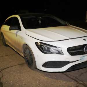 Autoturism de lux semnalat furat din Italia, descoperit în trafic de poliţiştii de frontieră ieşeni