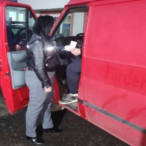 Carte de identitate falsă descoperită asupra lui bărbat din Republica Moldova