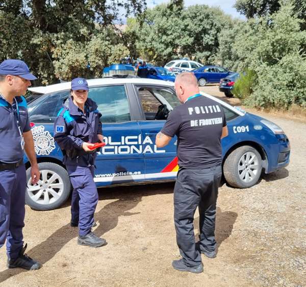 Portret de polițist de frontieră