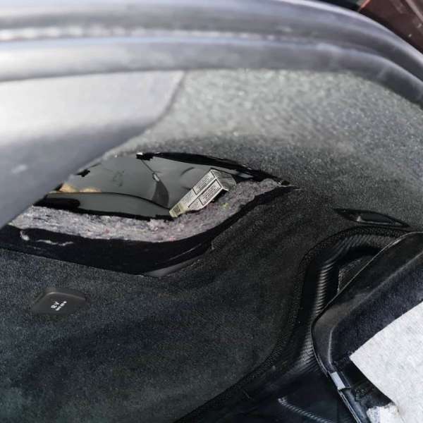 Ţigări de contrabandă, confiscate la frontieră
