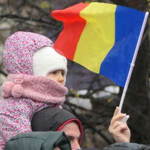 Glorie celor ce prin vitejia și prin jertfa lor de sânge au înfăptuit unitatea națională