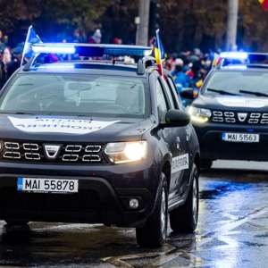 Glorie celor ce prin vitejia și prin jertfa lor de sânge au înfăptuit unitatea națională