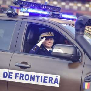 Glorie celor ce prin vitejia și prin jertfa lor de sânge au înfăptuit unitatea națională