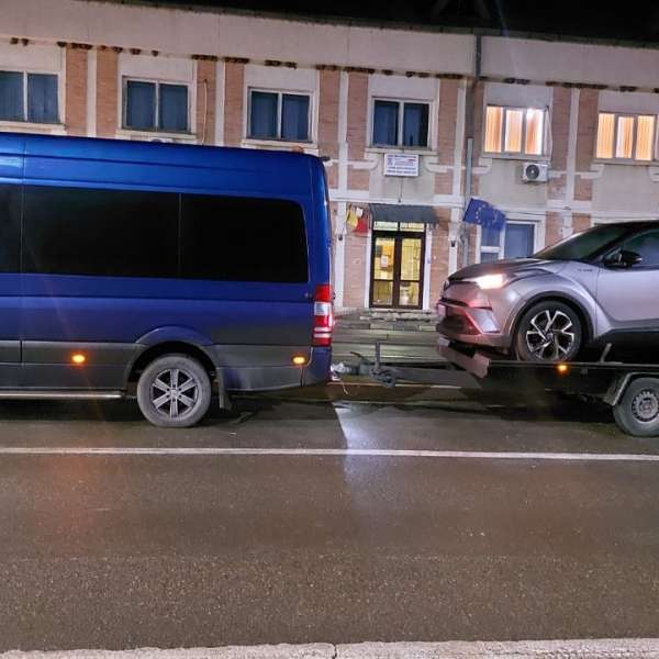 Autoturism Toyota C-HR semnalat furat din Italia, oprit la Albița