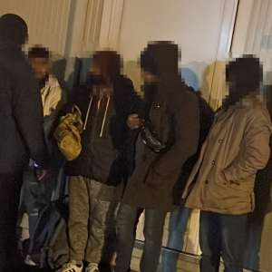48 de migranți ascunși în cinci mijloace de transport, depistați la P.T.F. Nădlac II