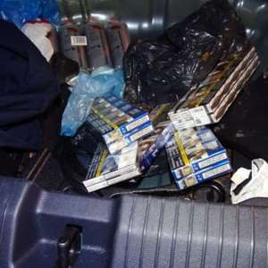 Peste 19.000 de țigarete descoperite ascunse într-un autoturism în P.T.F. Calafat