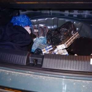 Peste 19.000 de țigarete descoperite ascunse într-un autoturism în P.T.F. Calafat