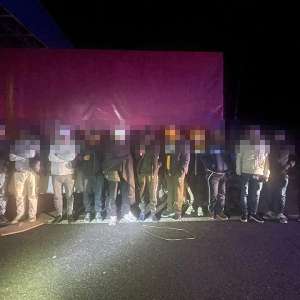 56 de cetăţeni străini,  depistați ascunși în mai multe mijloace de transport, la ieşirea din ţară