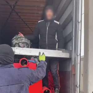 Doi cetățeni palestinieni depistați de polițiștii de frontieră giurgiuveni în timp ce încercau să intre ilegal în România