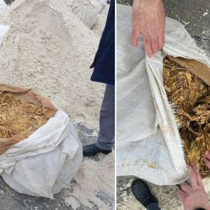 Tutun vrac în valoare de peste 100.000 lei ascuns în semiremorca unui ansamblu rutier