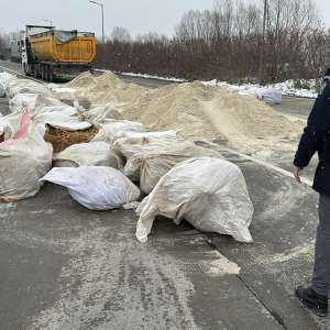 Tutun vrac în valoare de peste 100.000 lei ascuns în semiremorca unui ansamblu rutier