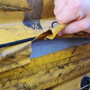 52 de cetăţeni străini ascunși în trei mijloace de  transport, depistați de polițiștii de frontieră de la Nădlac II