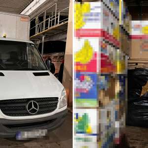 Tutun vrac ascuns în compartimentul marfă al unui microbuz descoperit de polițiștii de frontieră giurgiuveni