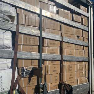 Încălțăminte sport contrafăcută în valoare de peste 1.800.000 lei, descoperită în P.T.F. Bechet