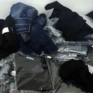 Bunuri susceptibile a fi contrafăcute descoperite de polițiștii de frontieră giurgiuveni