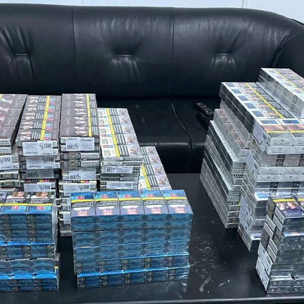 Peste 900 pachete cu țigarete descoperite de polițiștii de frontieră giurgiuveni