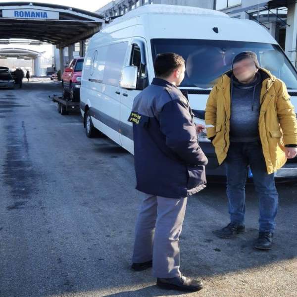 Depistat  la volan fără permis de conducere corespunzător