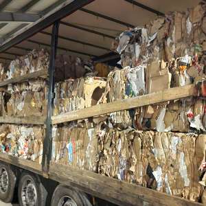 Peste 44 tone de deşeuri oprite la Borș II și Nădlac II