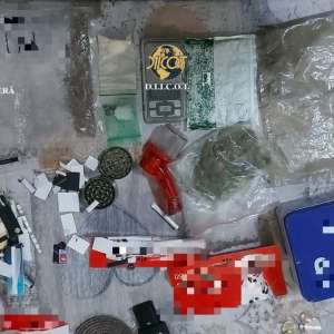 34 de percheziții domiciliare pentru destructurărea unui grup infracțional organizat, specializat în săvârșirea infracțiunii de trafic de migranți