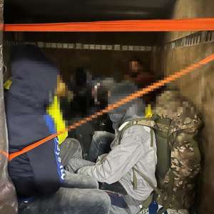 Cetățeni străini depistați în timp ce încercau să iasă ilegal din țară