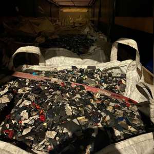 Peste 22 tone de deşeuri din plastic oprite la frontiera cu Ungaria